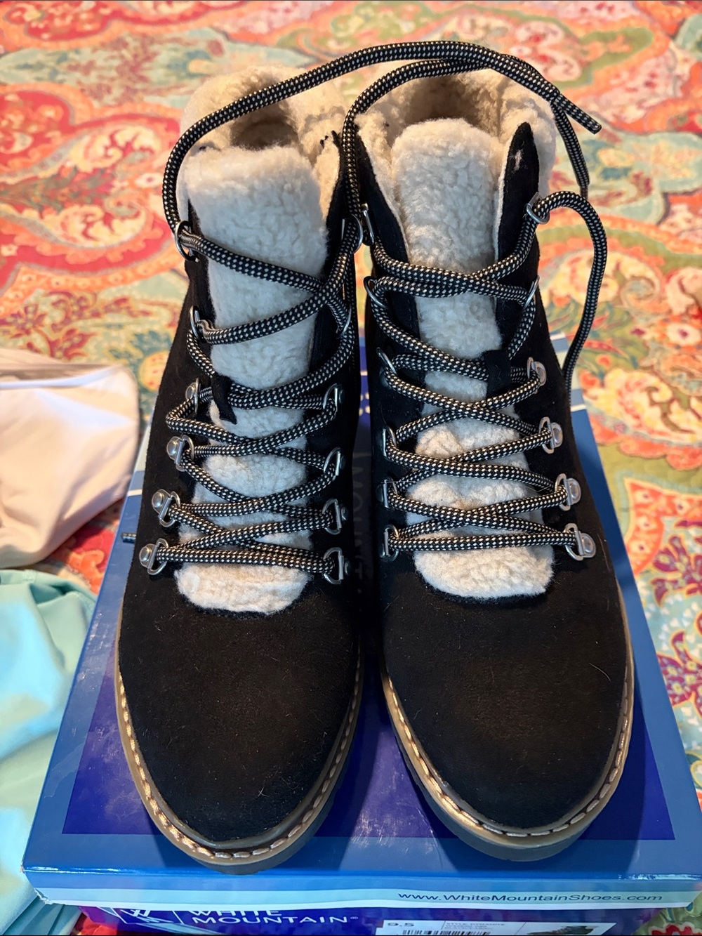 White Mountain Black Lace-Up Winter Boots with Cream Faux-Sherpa
